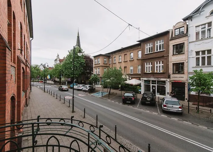 Апартаменти Host *